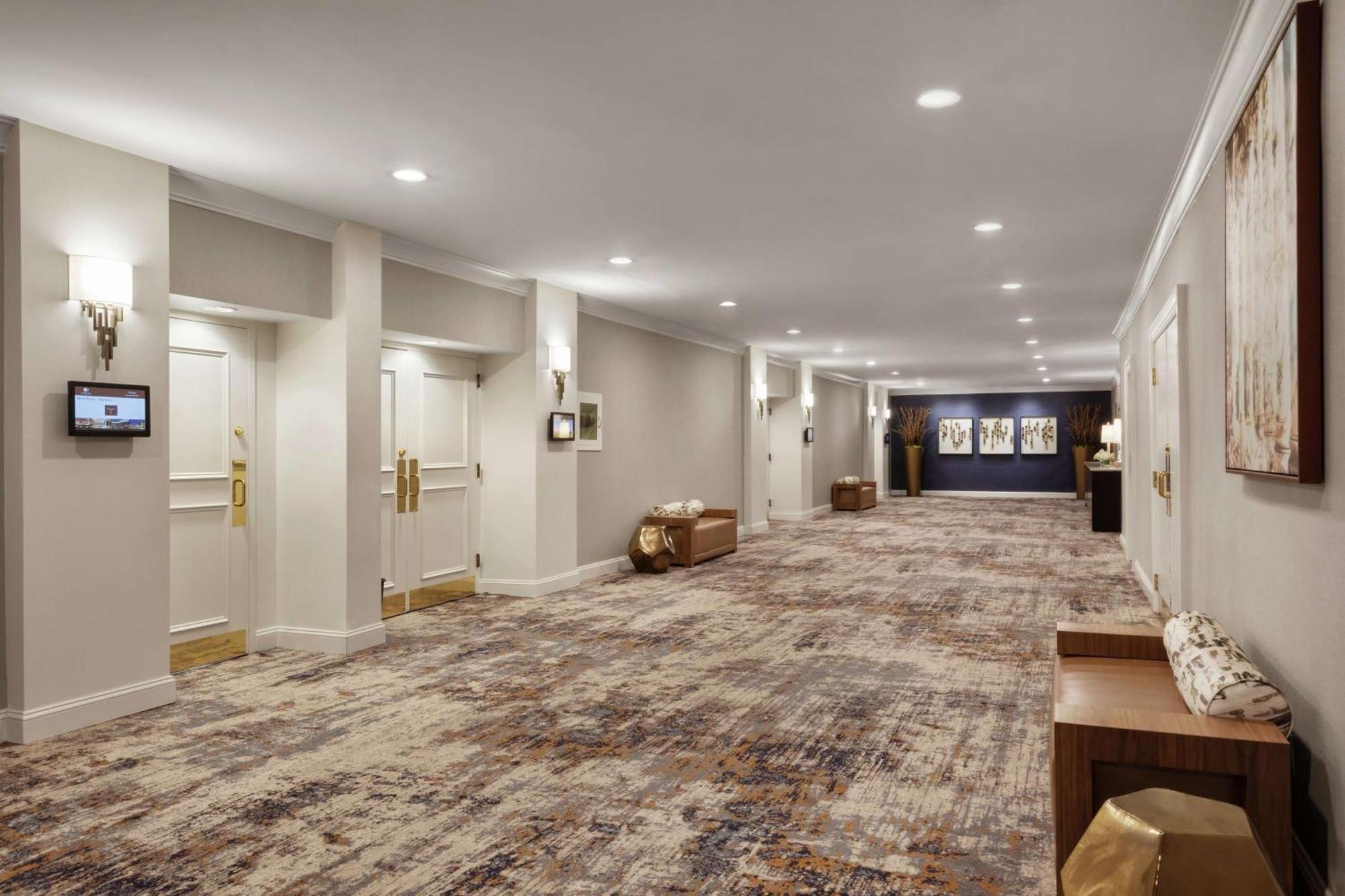 ดับเบิลทรี บาย ฮิลตัน แมคลีน ไทสันส์ Hotel ไทซันส์คอร์เนอร์ ภายนอก รูปภาพ