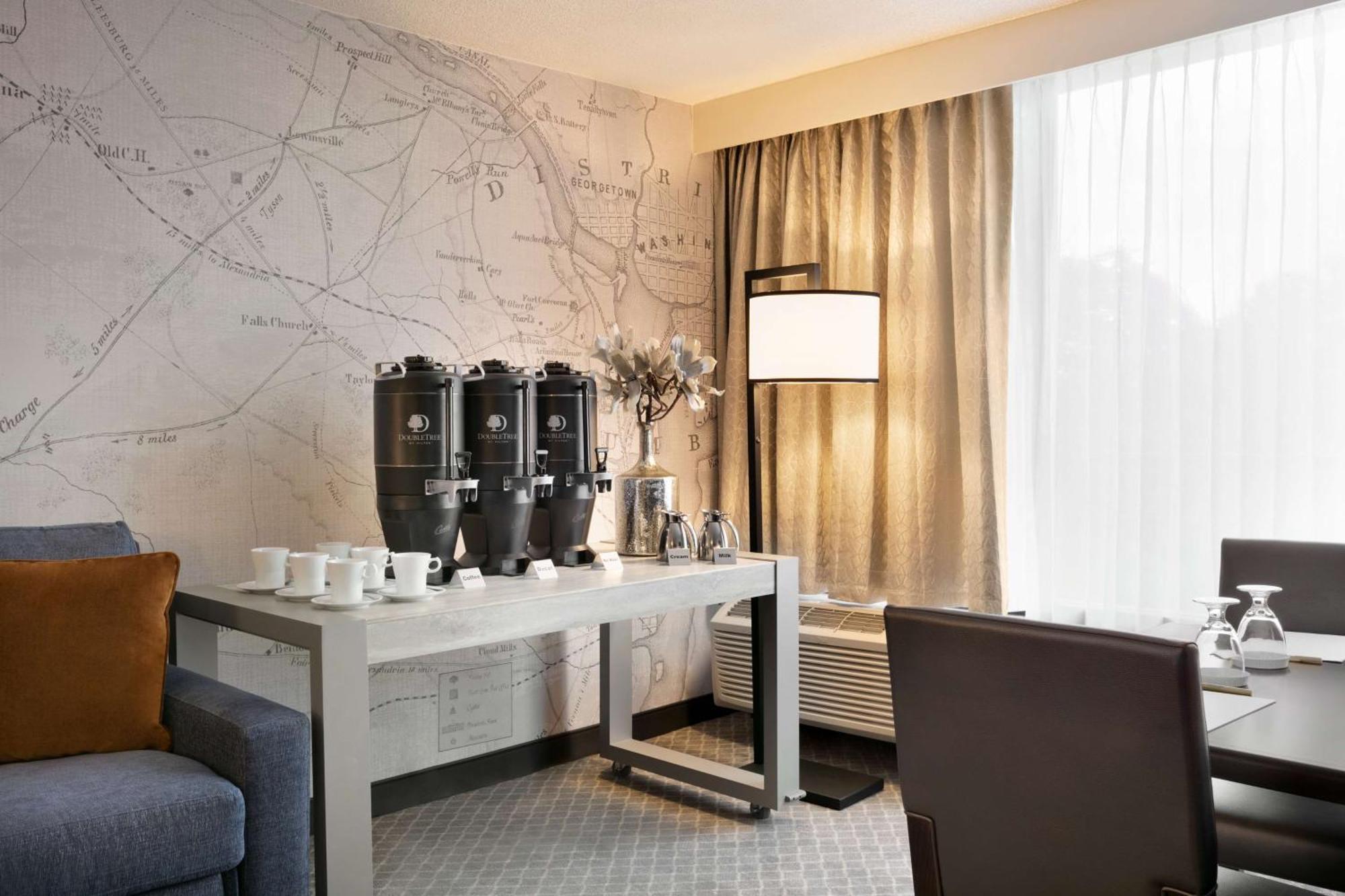 ดับเบิลทรี บาย ฮิลตัน แมคลีน ไทสันส์ Hotel ไทซันส์คอร์เนอร์ ภายนอก รูปภาพ
